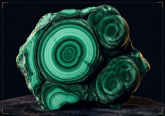 Malachite natural mineral specimen