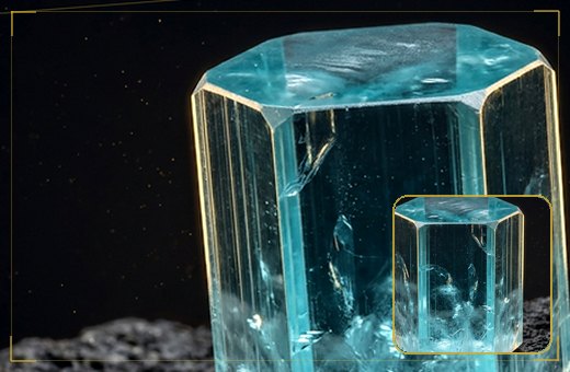Resin Pyramids with Crystal Inclusions